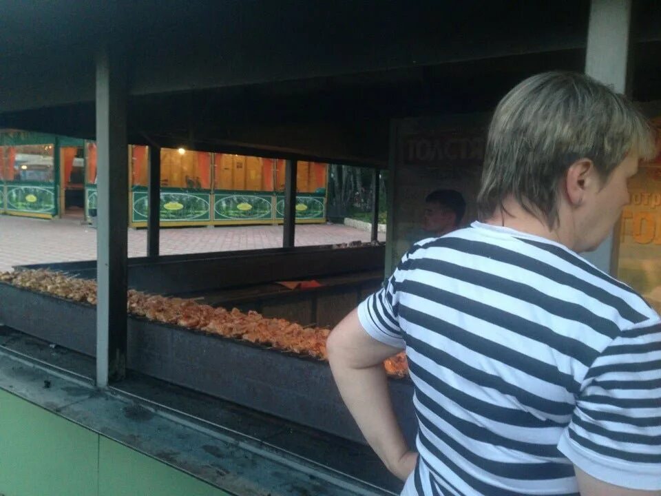 Шашлыков новосибирск маркса 1. Березовая роща новосибирск шашлычная. шашлык в березовой роще новосибирск. шашлык березовая роща. кафе березка дзержинский.