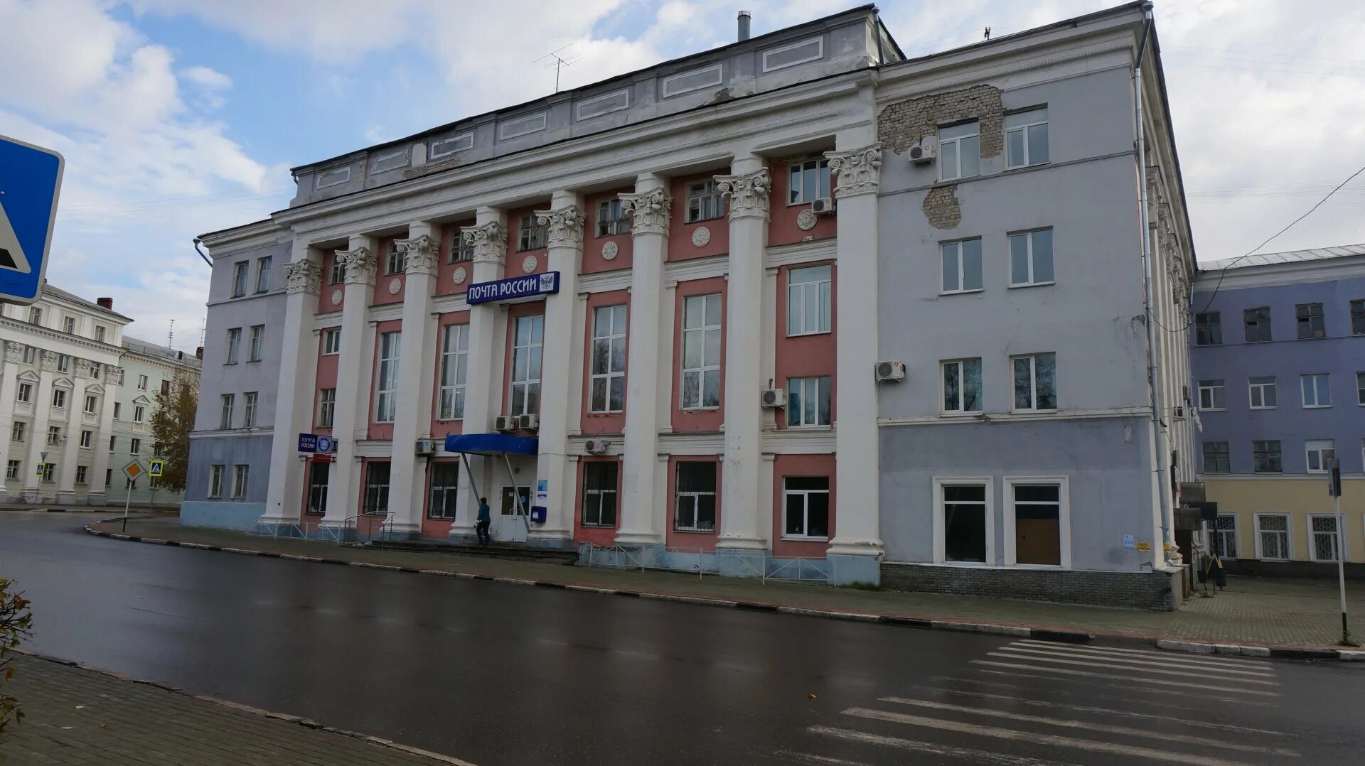 Дзержинск и дзержинский. Площадь дзержинского 4 дзержинск. дзержинск площадь дзержинского 3. площадь дзержинского 2 дзержинск.