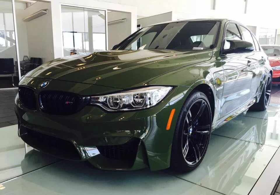 Бмв хаки. BMW m4 Urban Green. BMW m5 Urban Green. BMW m5 f90 хаки. BMW m3 Urban Green.