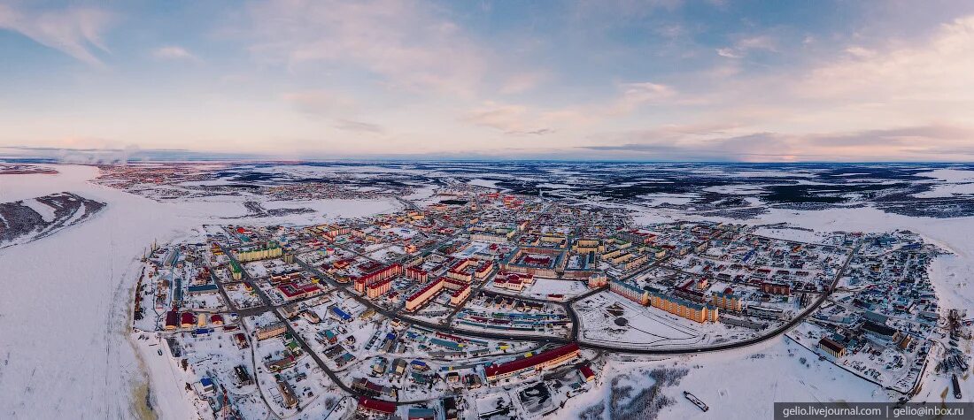 Области северных городов. Нарьян мар море. Нарьян-мар фото и панорама города. Нарьян-мар вид сверху 2015. Нарьян-мар фото города 2021.