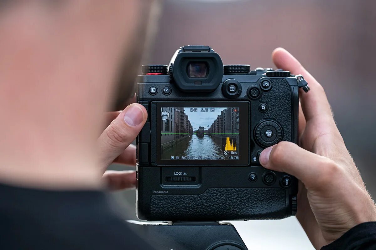 Lumix s5 x. Panasonic lumix s5. panasonic lumix s5 price. lumix c-5. panasonic lumix s5 кадры.