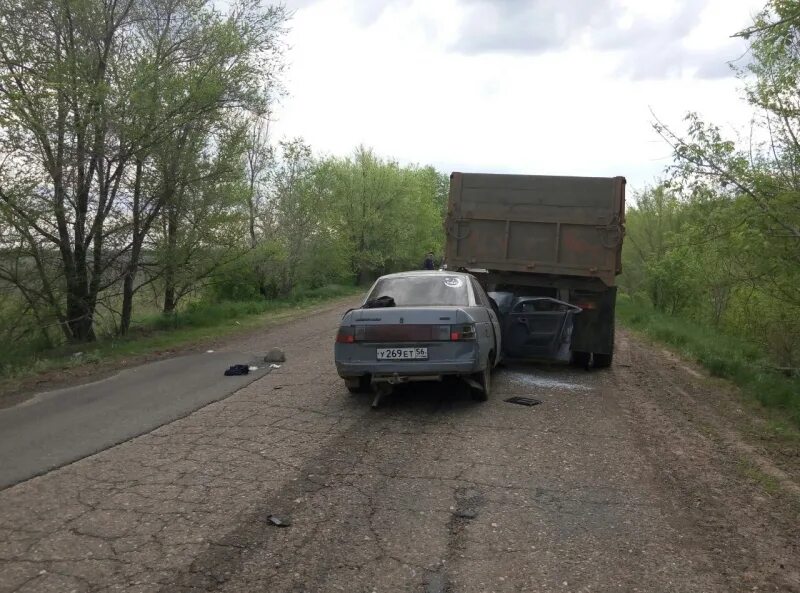 Погода никольское сакмарского района оренбургской. Дмитриевка Сакмарский район. Авария в Сакмарском районе. Дмитриевка Оренбургская область Сакмарский район. Аварии Оренбургской области Сакмарского района.