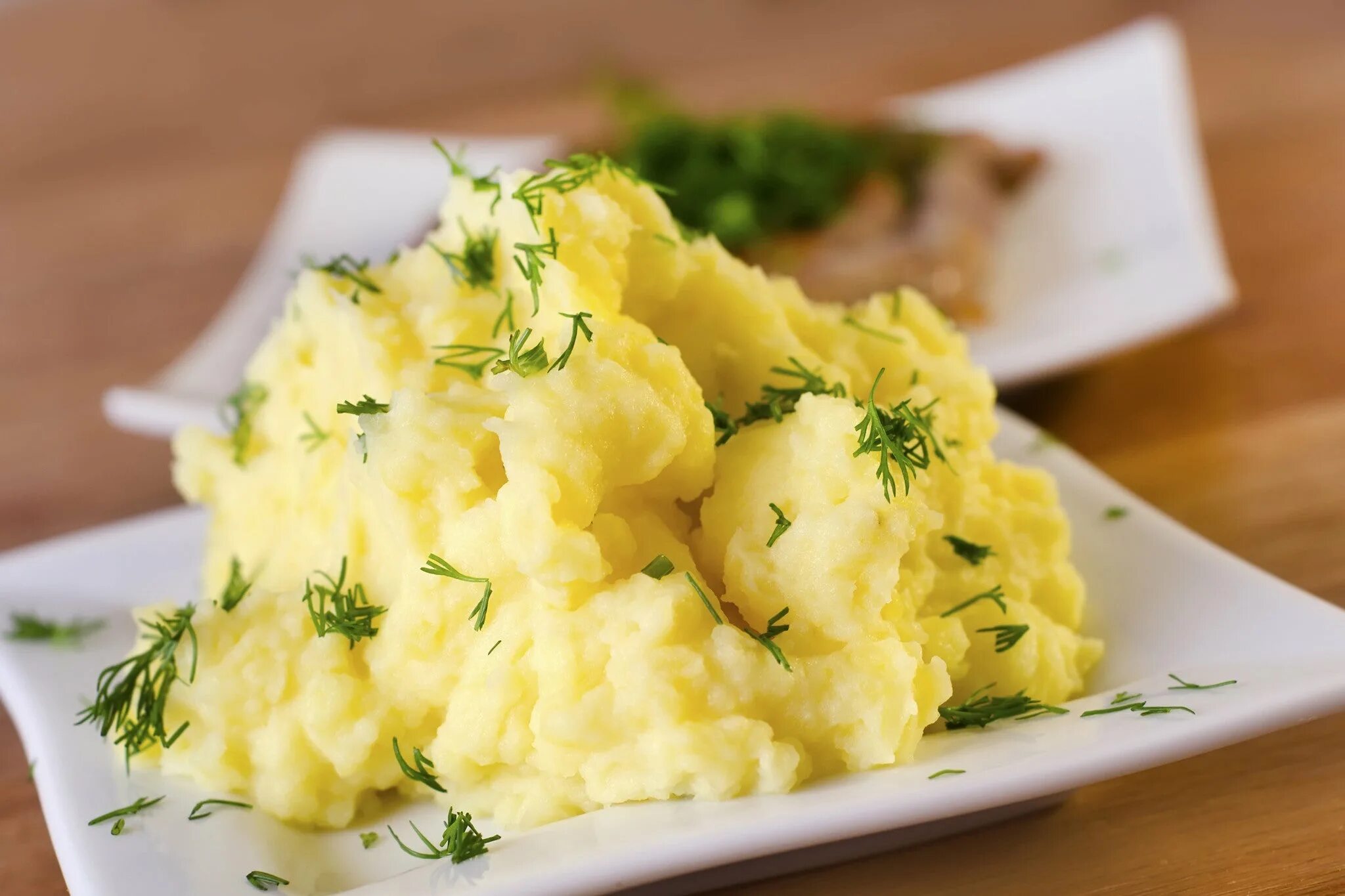 Картофель пюре с плавленным сыром. Картофельное пюре. гарнир к пюре. картофель пюре. картофельное пюре с зеленью.