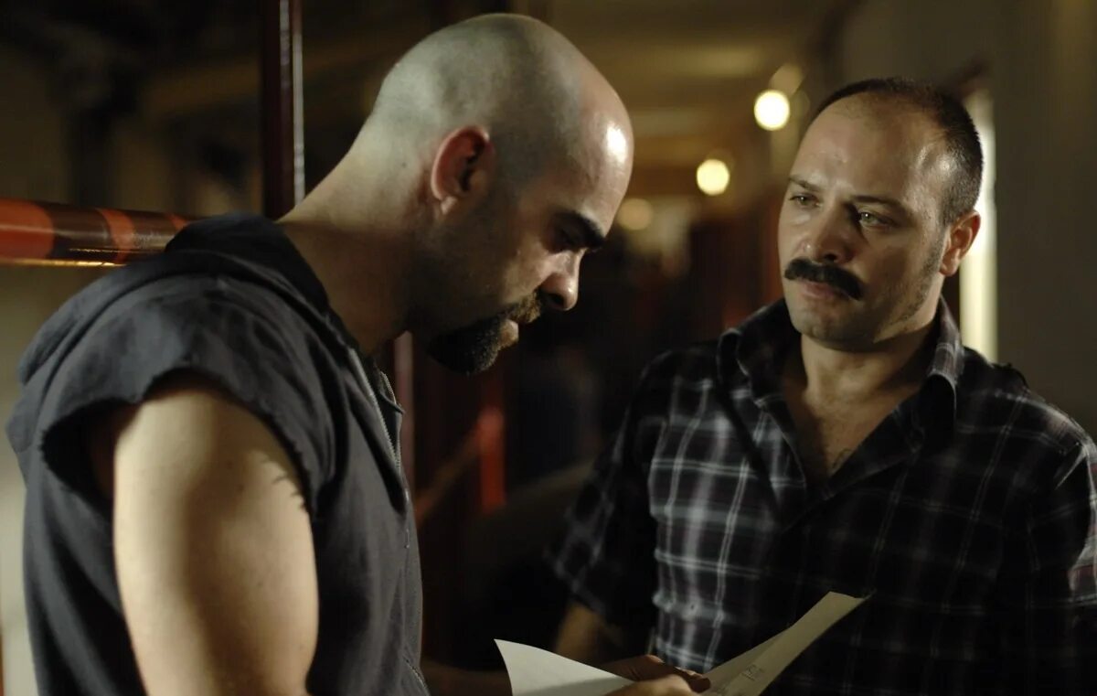 камера 211. камера 211. камера 211 маламадре. луис тосар камера 211. камера 211 маламадре.