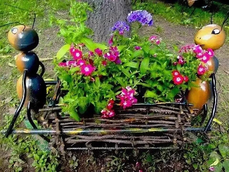 21 Unusual home and garden decorations with old cooking pots My desired home