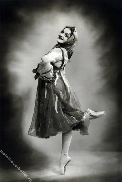 каменный цветок немировича-данченко балет. каменный цветок танец. каменный цветок танец. семира балет. роберт скуиньш балет.