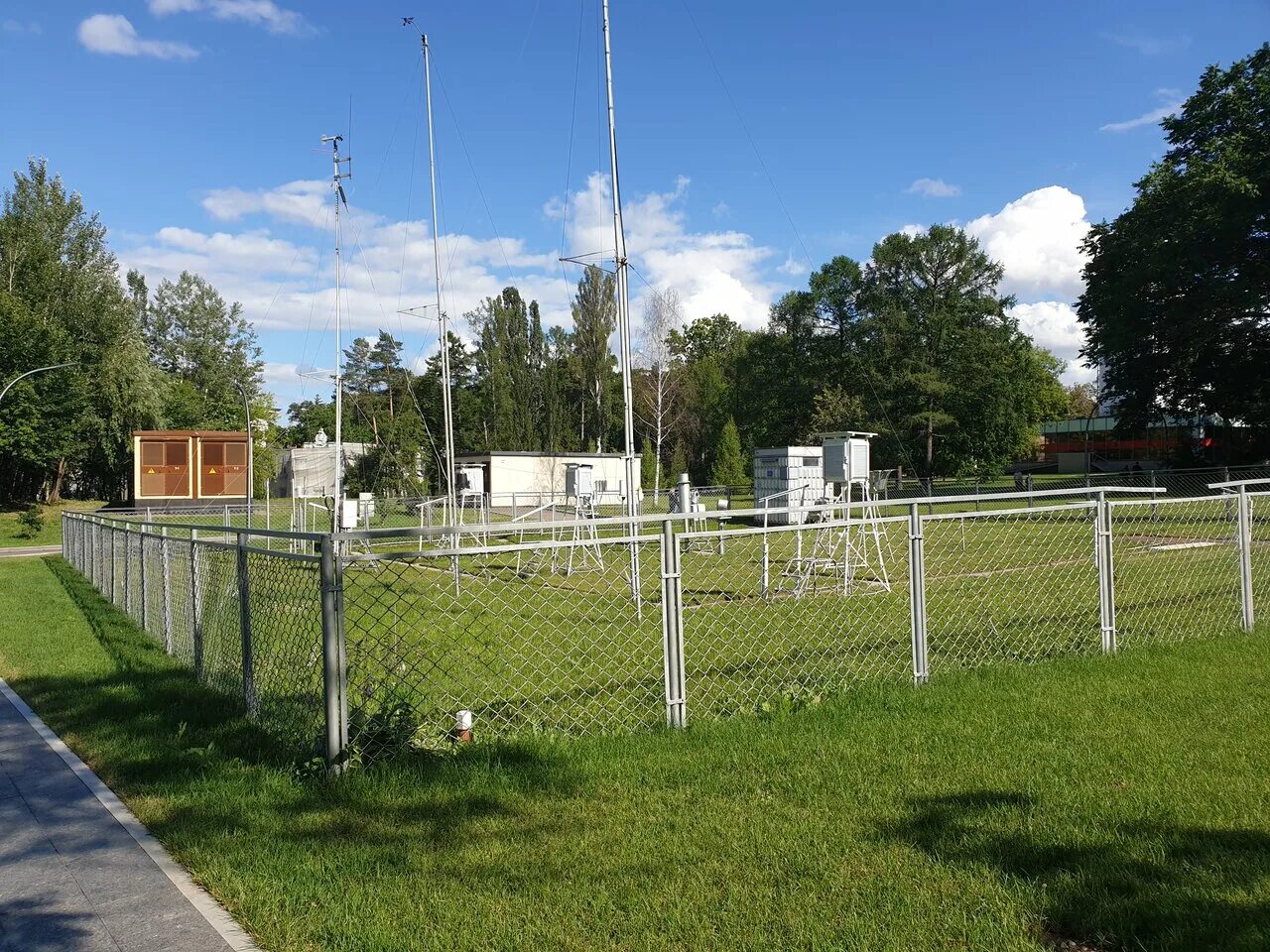 центр метеостанций. гидрометеорологическая станция имени м. метеорологические станции россии. гидрометеорологический центр россии. метеостанция каменск-шахтинский.