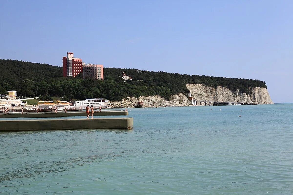 Отдых на море дивноморск. Черное море Дивноморск. Чёрное море Дивноморское набережная.