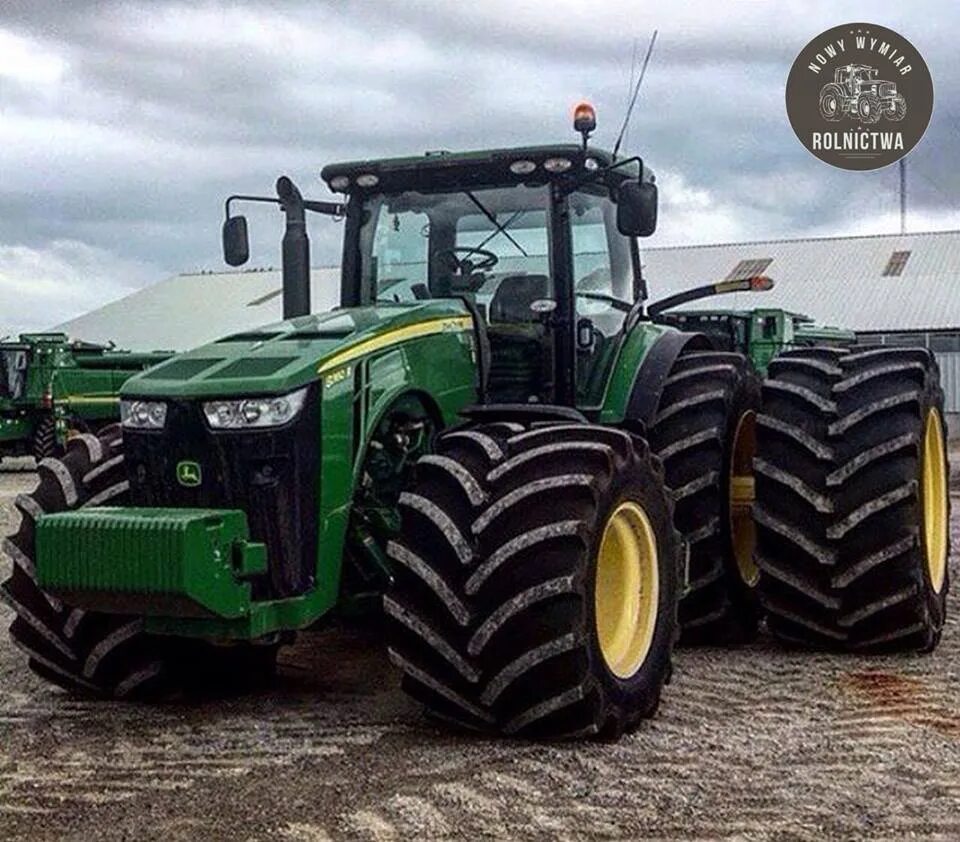 Самой дорогой трактор. Джон Дир 8360r. Трактор Джон Дир. John Deere CLAAS. Джон Дир трактор Fendt.