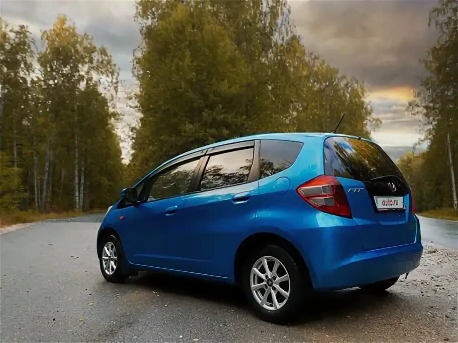 Honda Fit 2. Хонда фит 2 поколение. Хонда фит 2 поколения гибрид. Хонда фит 3 поколение 2013 год.