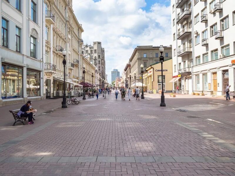 Пешеходная зона Арбат в Москве. Старый Арбат Москва. Старый Арбат 2020. Старый Арбат 21 Москва.