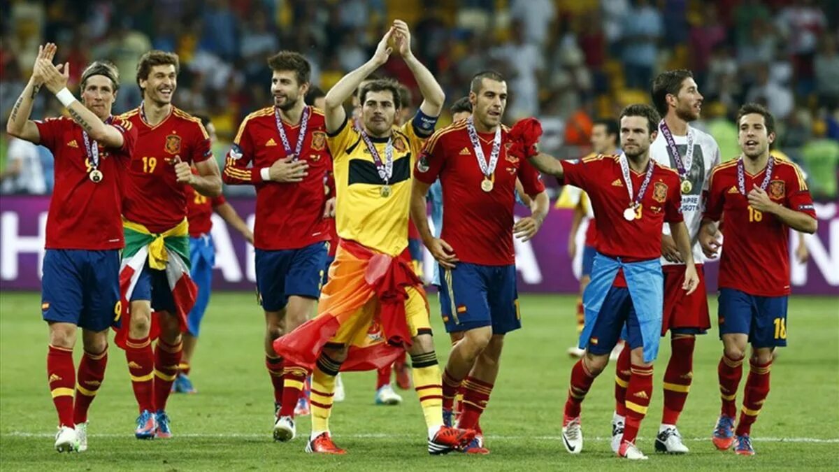 Uefa 2012. Сборная испании 2012. Сборная испании по футболу 2012. Сборная испании евро 2012. Евро 2012 испания.
