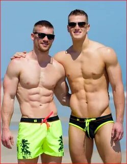 Bare gays