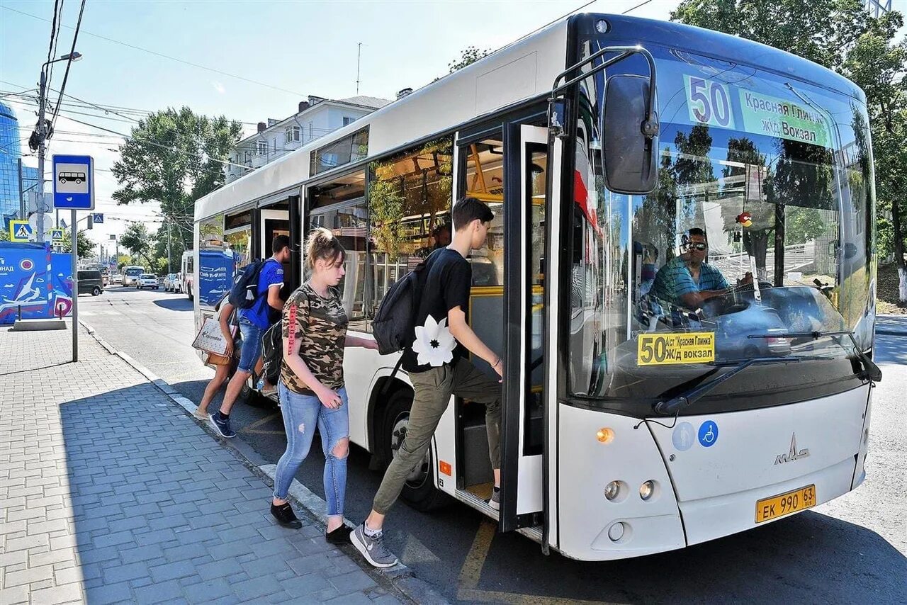 Городской автобусный транспорт. Общественный транспорт Самара. Городской автобус. Городской пассажирский транспорт. Городской общественный транспорт.