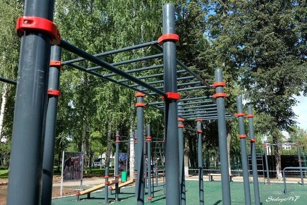 воркаут на поклонной горе. парк победы спорт. парк победы белгород площадка. парк победы белгород спортивная площадка. спортплощадка парк победы белгород.