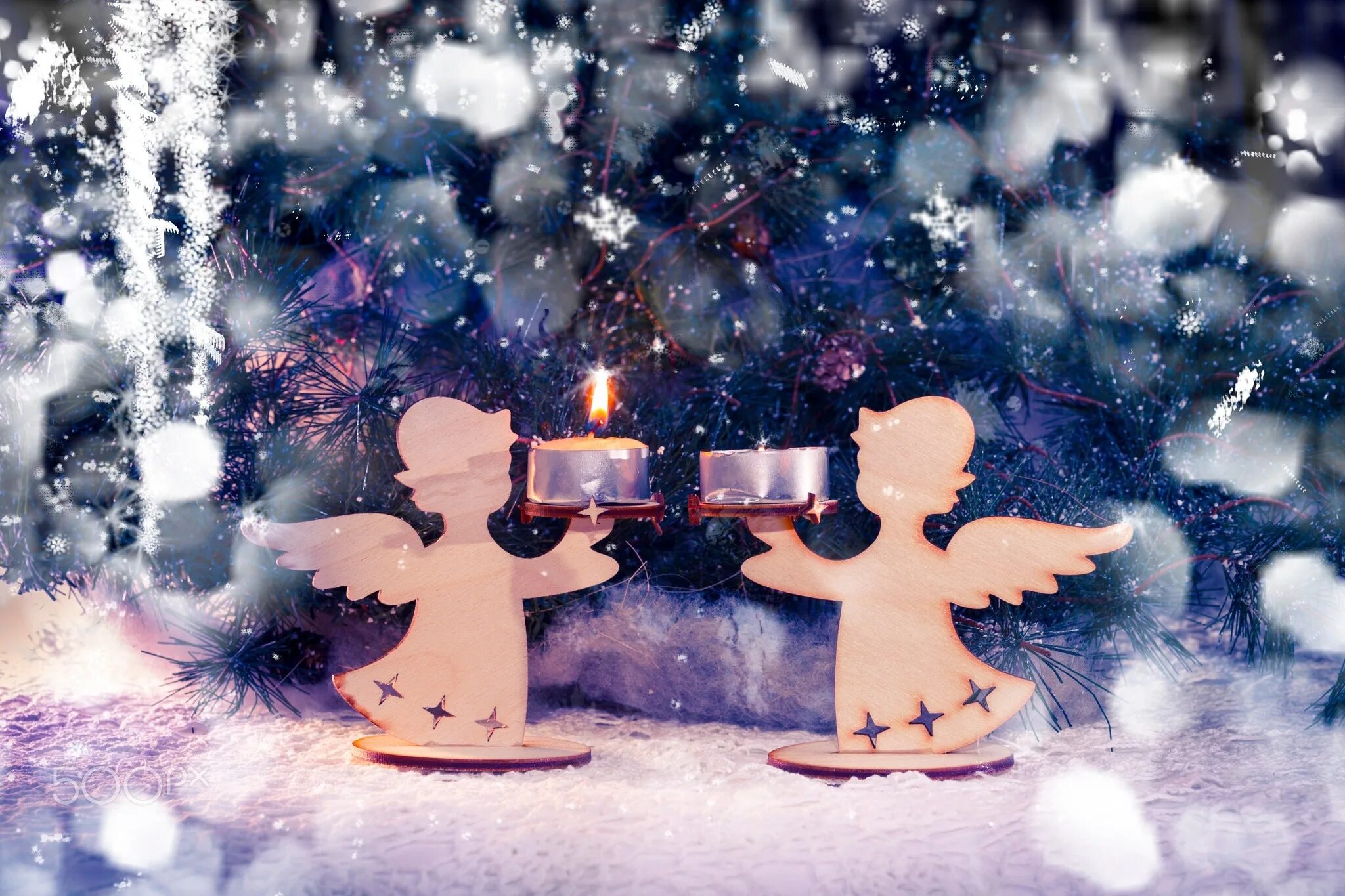 Рождество снег песня. Ангел Рождества. Рождественские ангелочки. Новогодний ангел. Новогоднее чудо.
