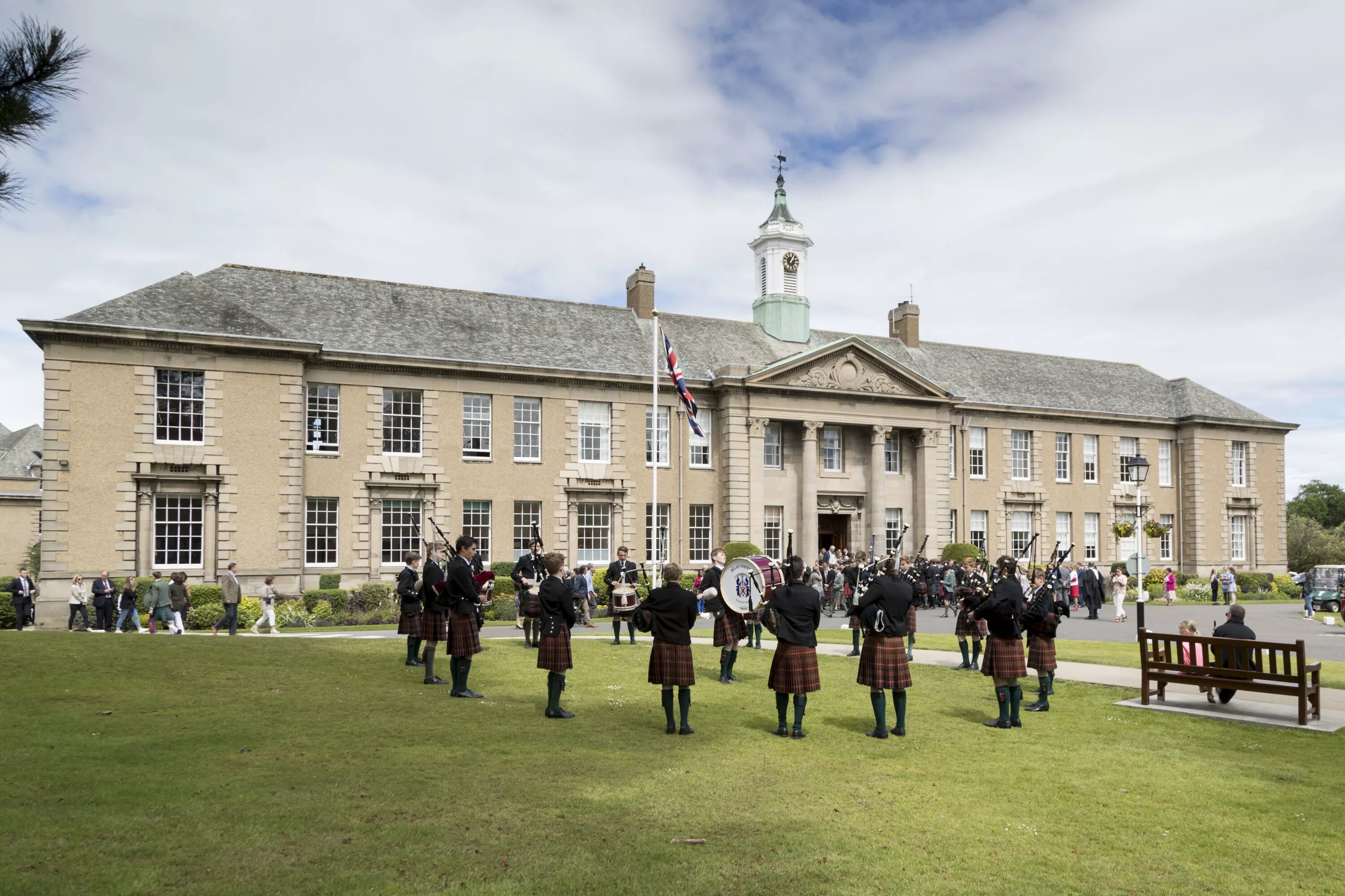 Gordonstoun, Шотландия. Школы Шотландия Пансионы. Merchiston Castle School. Школа St. Andrew’s Scots School.