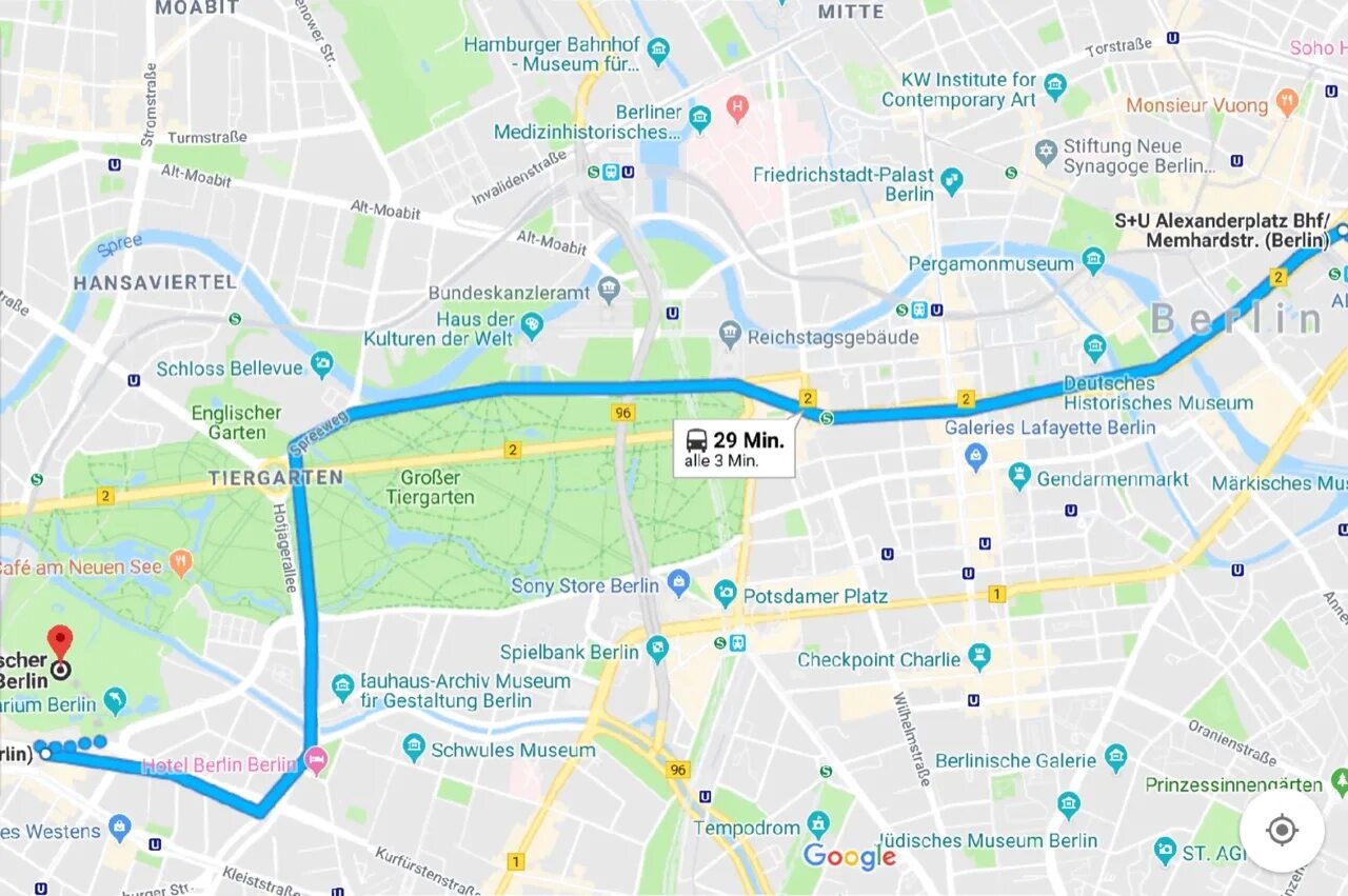 Движение 100 автобуса. Berlin bus. центральный вокзал берлина план. автобус 100.
