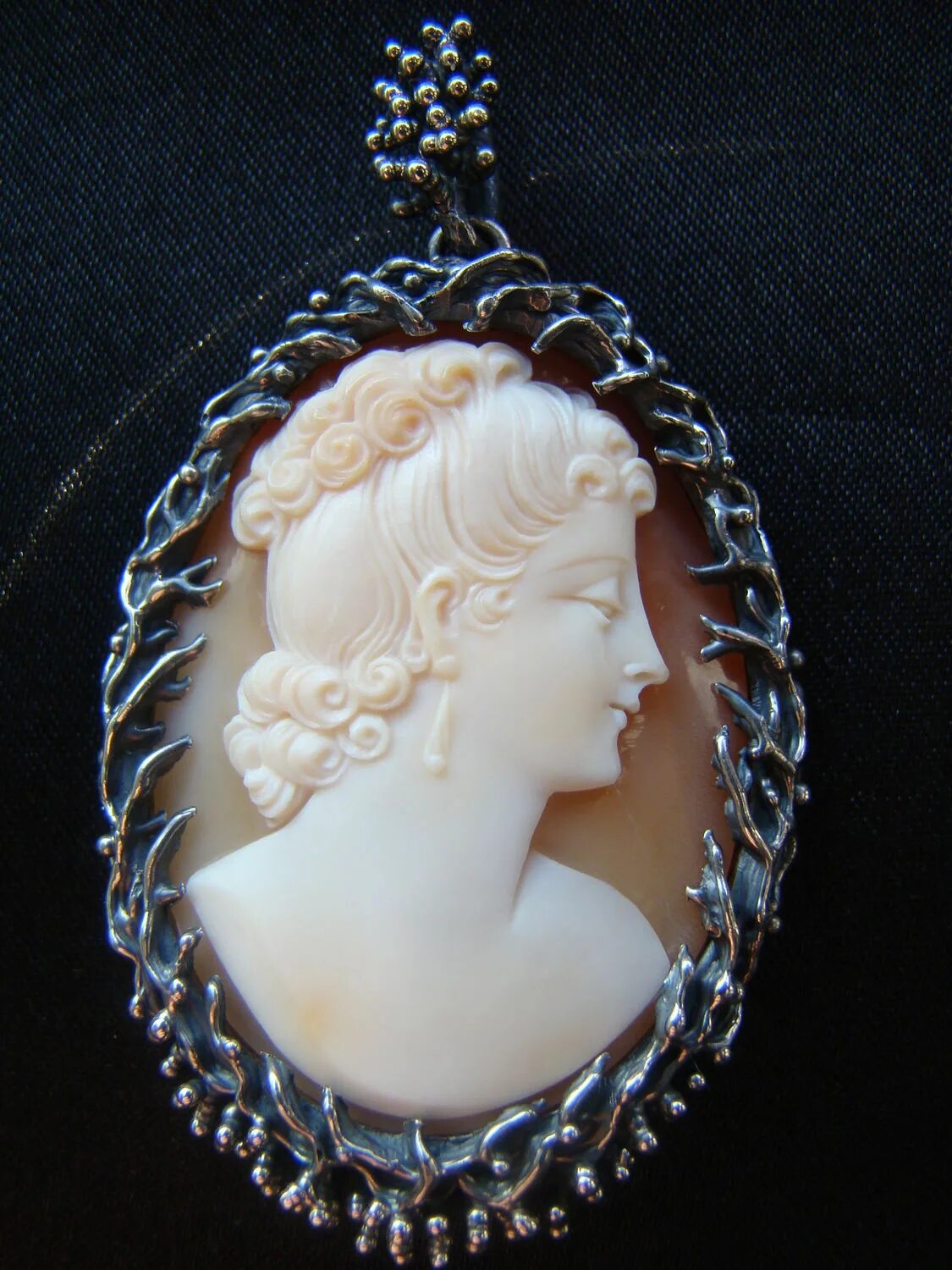 Камеи геммы каллиопа. Сайт камея. Камея бахус. Камея вольтера. Глиптика инталия.