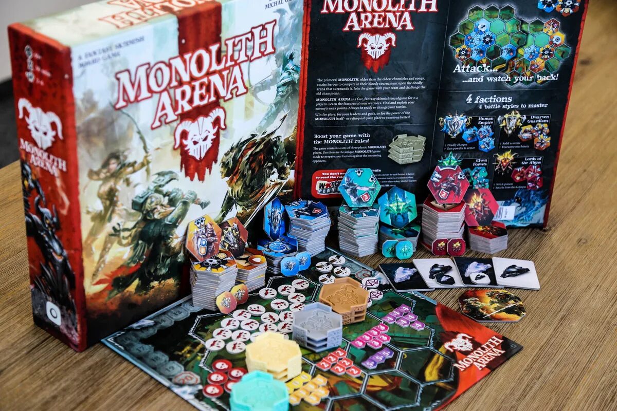 Monolith отзывы. Monolith игра. Arena gra. Впервые на арене настольная игра. Board game Arena.