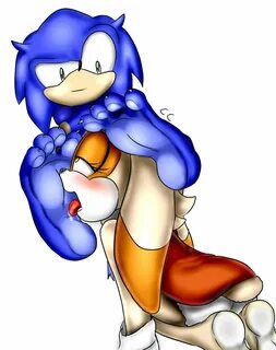 Let me sniff your feet sonic meme
