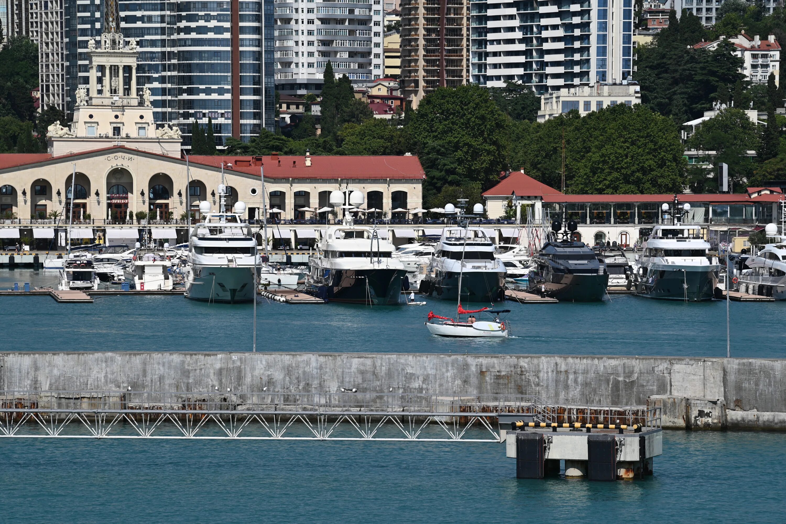 порт сочи. паром сочи турция. паром в турцию. паромы из сочи 2023. паром трабзон.