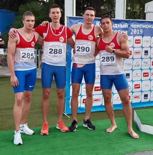 крылов олимпийский чемпион ульяновск. крылов атлет ульяновск. крылов легкая атлетика ульяновск. первенство пфо по легкой атлетике 2022 ульяновск. эльфат садиев легкоатлет.