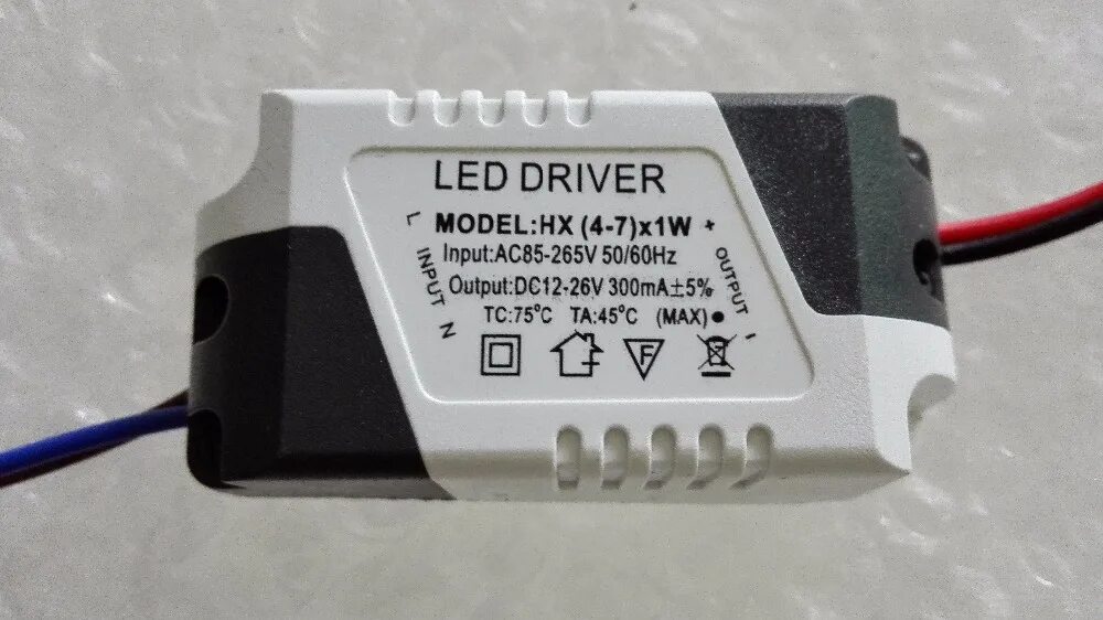 Купить led driver model. Led Power Supply 4-7 x1w 300ma. Блок питания led Driver 1w. Трансформатор 1-3 x1w 3вт Elektrostandard. Led Driver 4-7x1w 300ma input 85-265vac.