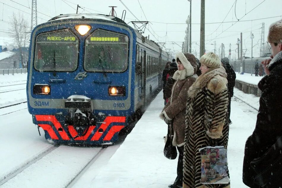 Отмена электричек. Сергиев Посад электричка. Электричка Москва Сергиев Посад. Мытищи Сергиев Посад электричка.