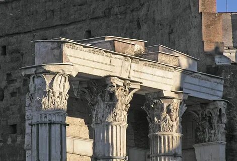 В обеих колоннах