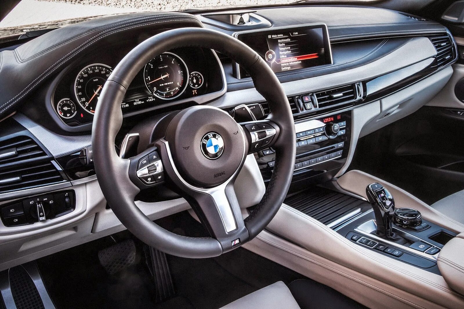 6 икс 16. БМВ х6 салон. BMW x6 m50d салон. BMW x6 2015 салон. BMW x6 2021.