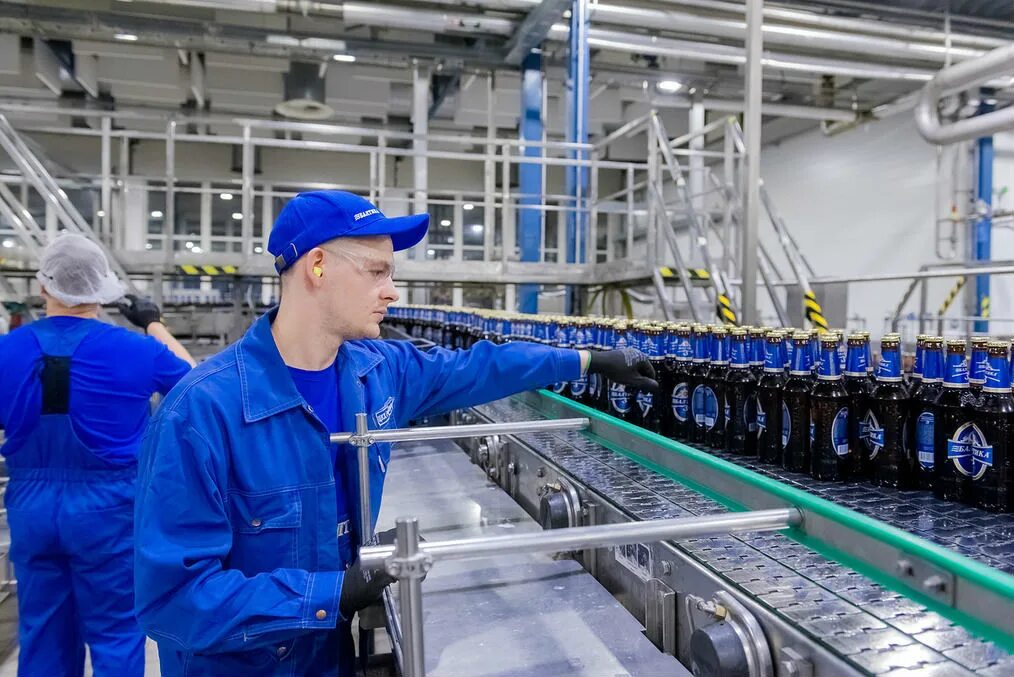 Пивоваренная компания балтика санкт-петербург. Пивоваренный завод балтика санкт-петербург. Пивоваренный завод балтика санкт-петербург. Завод балтика хабаровск. Пивоваренная компания санкт петербурга.