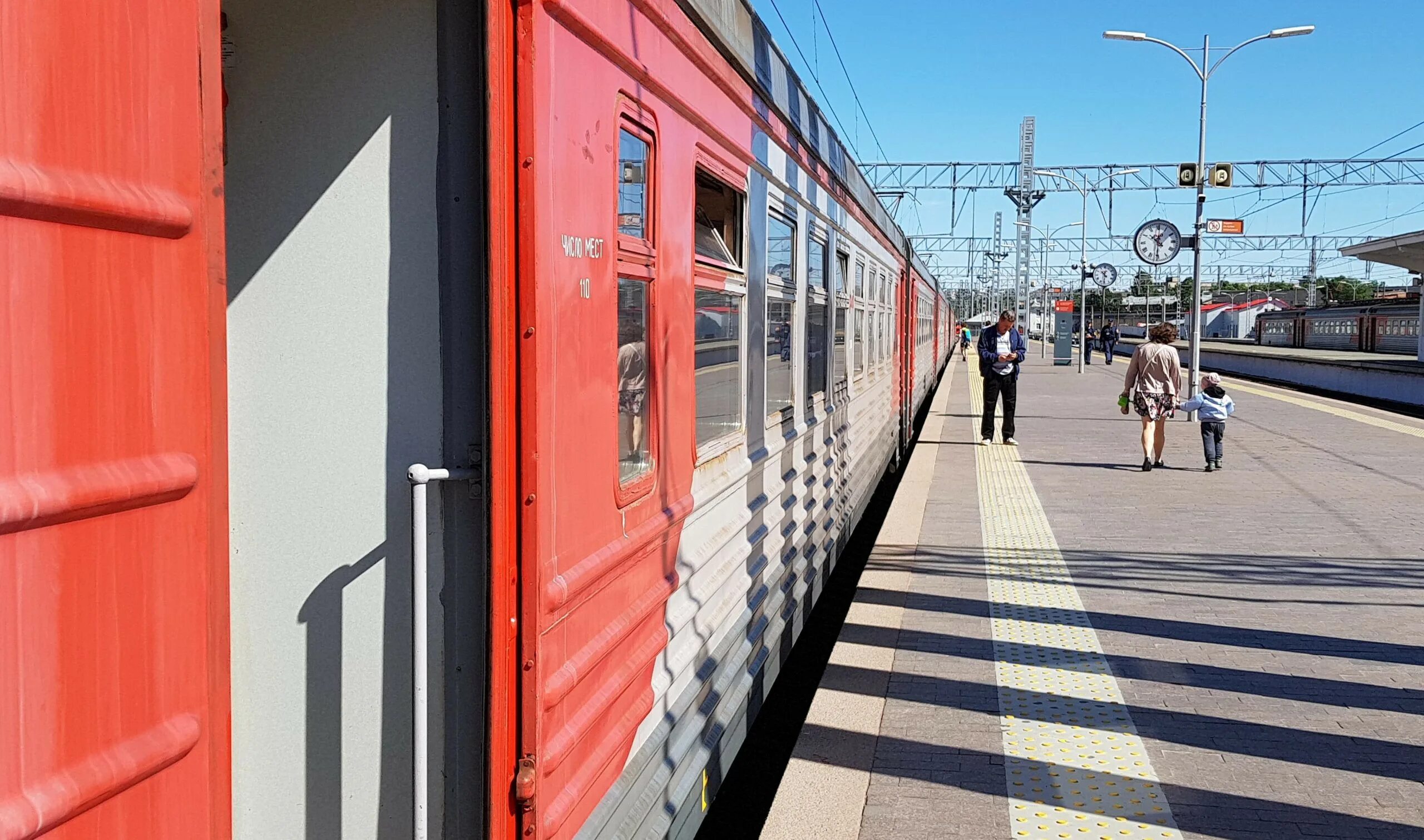 Новые поезда. Сестрорецк Санкт-Петербург электричка. Пригородного движения пригородных поездов Хабаровск. Киевское направление задержка электричек