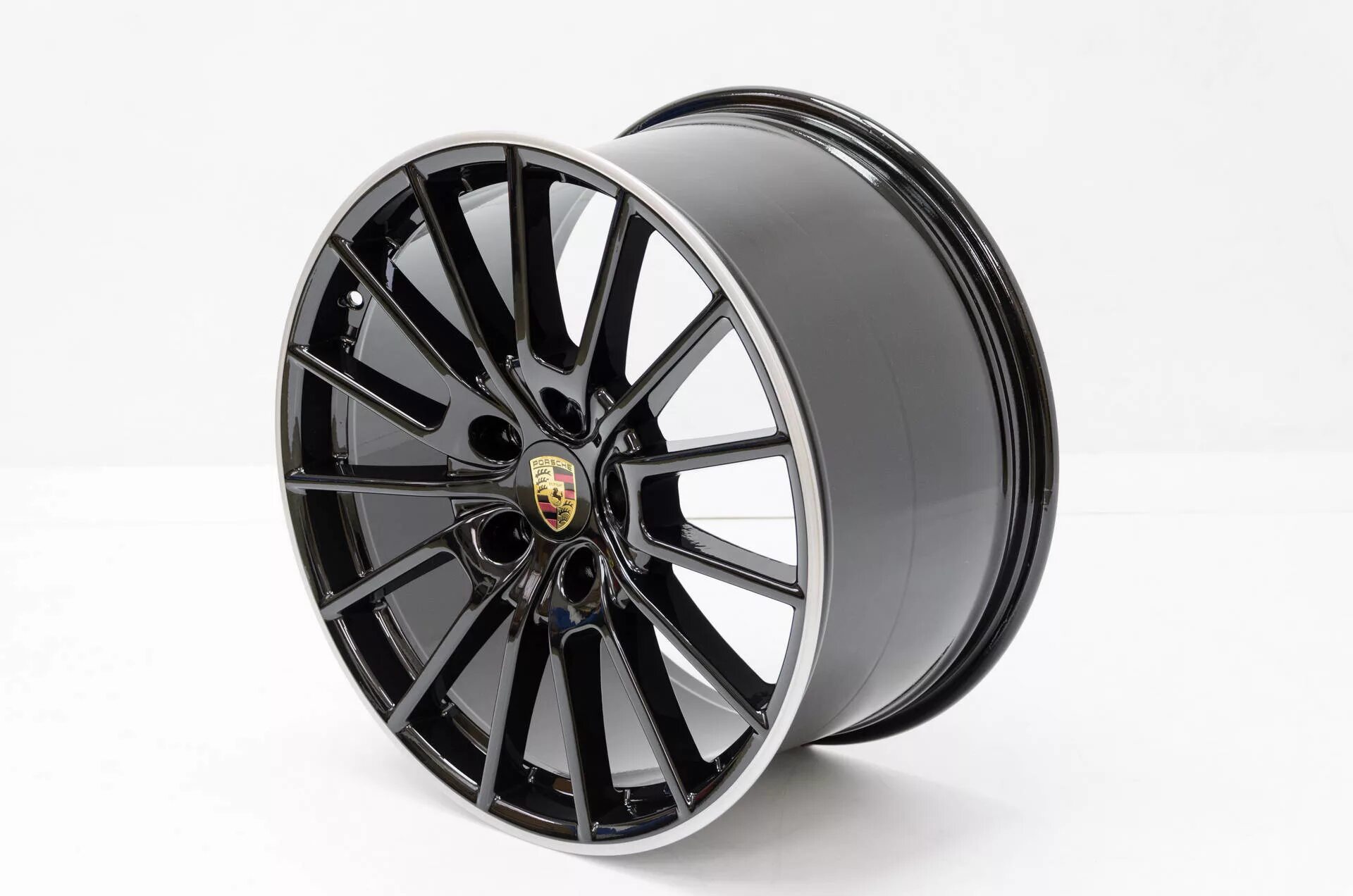 Диски порше. Диски порше 21. диски порше панамера 20. диски porsche panamera r21 оригинал. диски на порше 22 радиус.