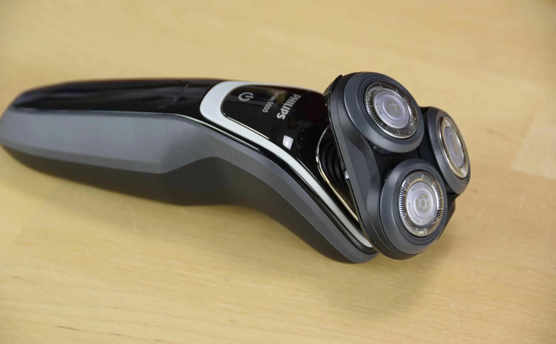 Электробритва philips s5584/50. Филипс аква тач бритва s5400. Philips s5585/35. Philips s5585. Электробритва philips s7370/12.