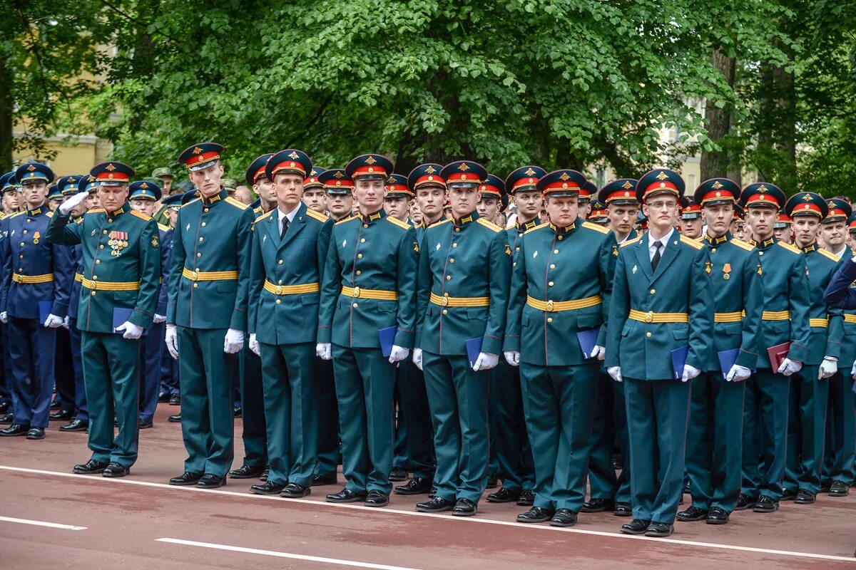 Военная академия санкт. Военно медицинская Академия имени Кирова. ВМЕДА — военно медицинская Академия имени Кирова. Военно-медицинская Академия имени с м Кирова курсанты. Курсанты военно-медицинской Академии имени Кирова.