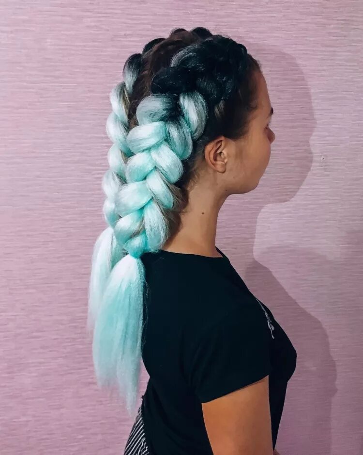 как заплетать канекалон на короткие волосы. косички брейды с канекалоном. бойцовские косы с канекалоном. наращивание косичками канекалон. две боксерские косички с канекалоном.