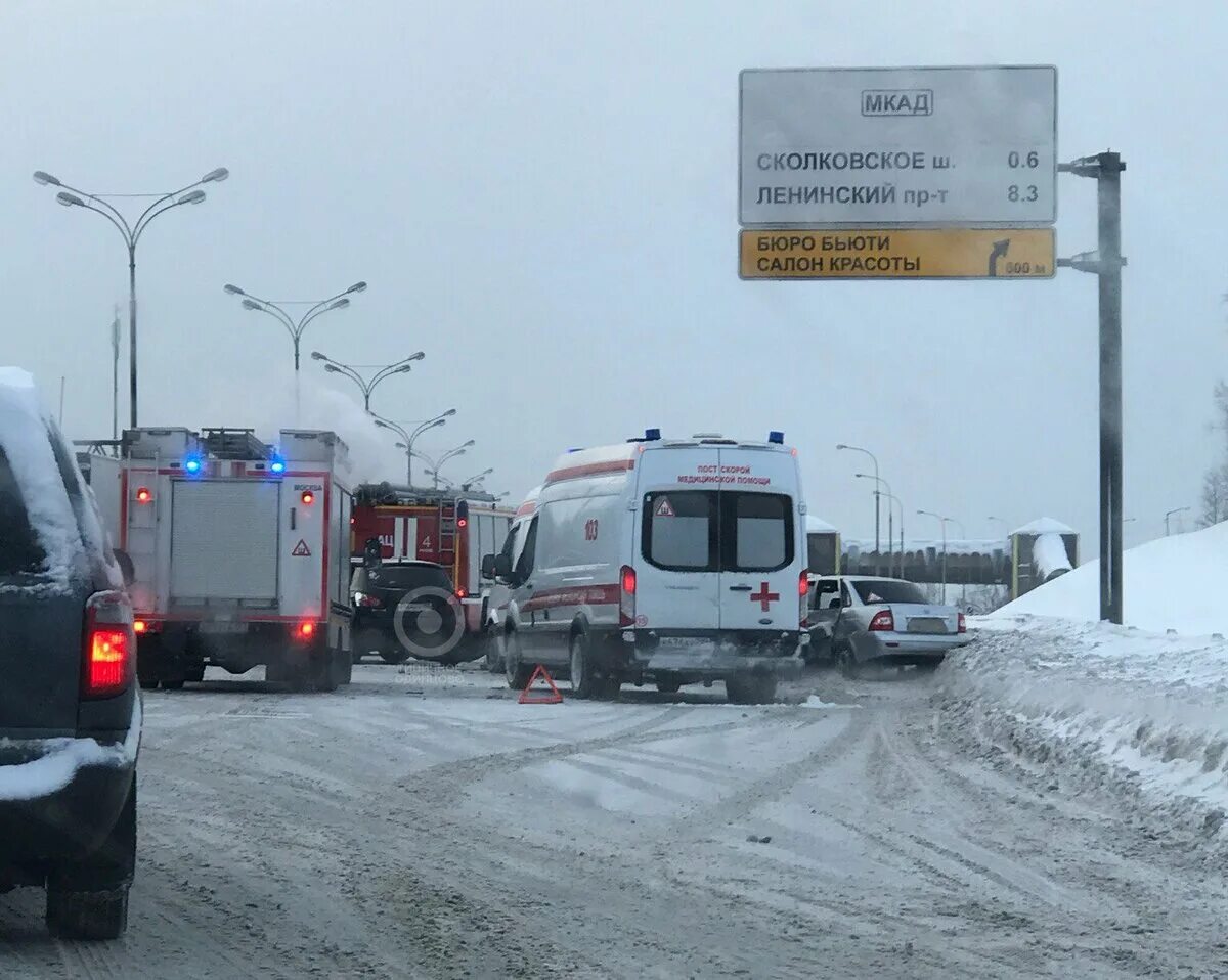 Дтп на мкаде утром. Дтп на мкаде утром. Авария мкад сегодня грузовик. Дтп на мкаде щелковское шоссе. Дтп на мкаде утром.