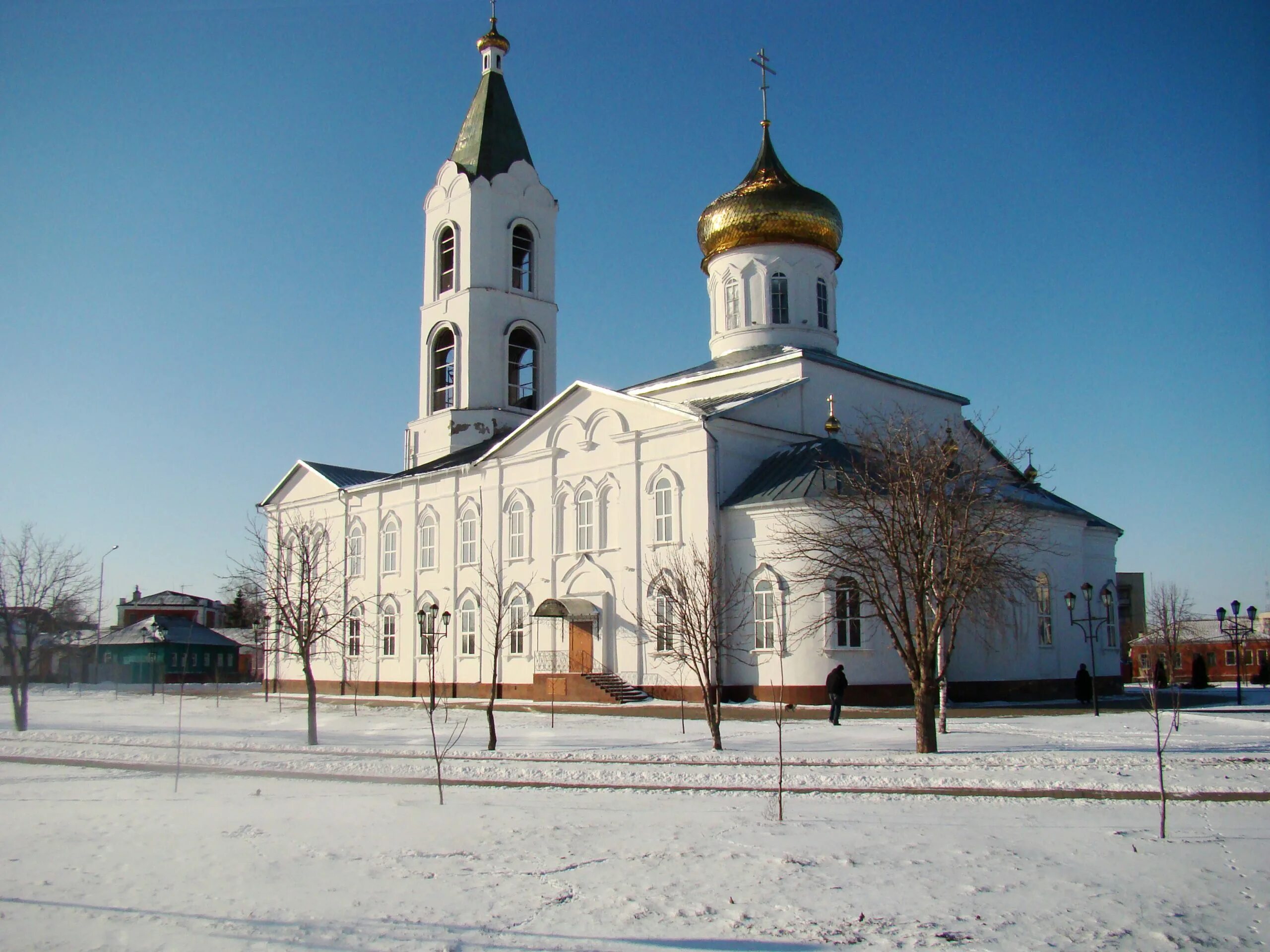 Белгородская область г алексеевский. Свято-Троицкий храм Алексеевка. Троицкая Церковь Алексеевка.