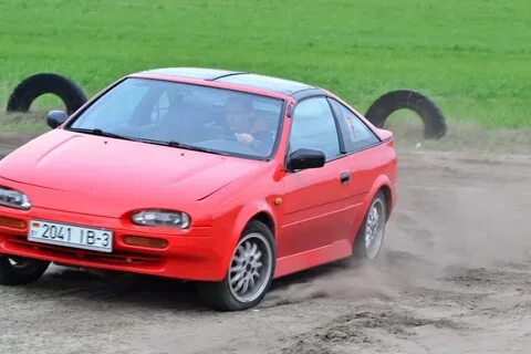 Nissan 100
