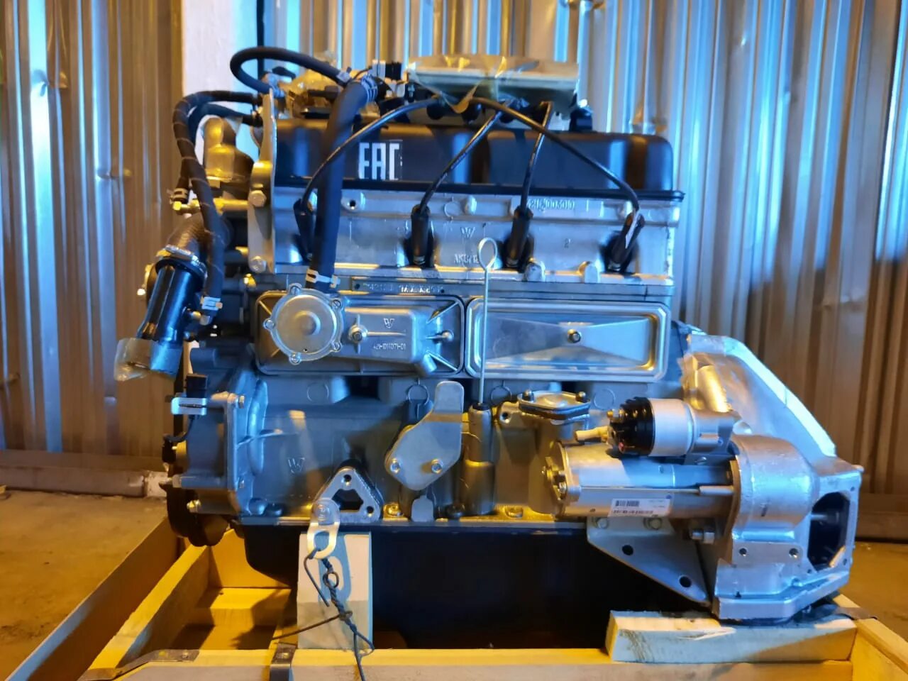 Новый двигатель буханка. Двигатель УМЗ 4213. 4213 Двигатель УАЗ. ДВС УАЗ 4213. УАЗ Буханка двигатель 4213.
