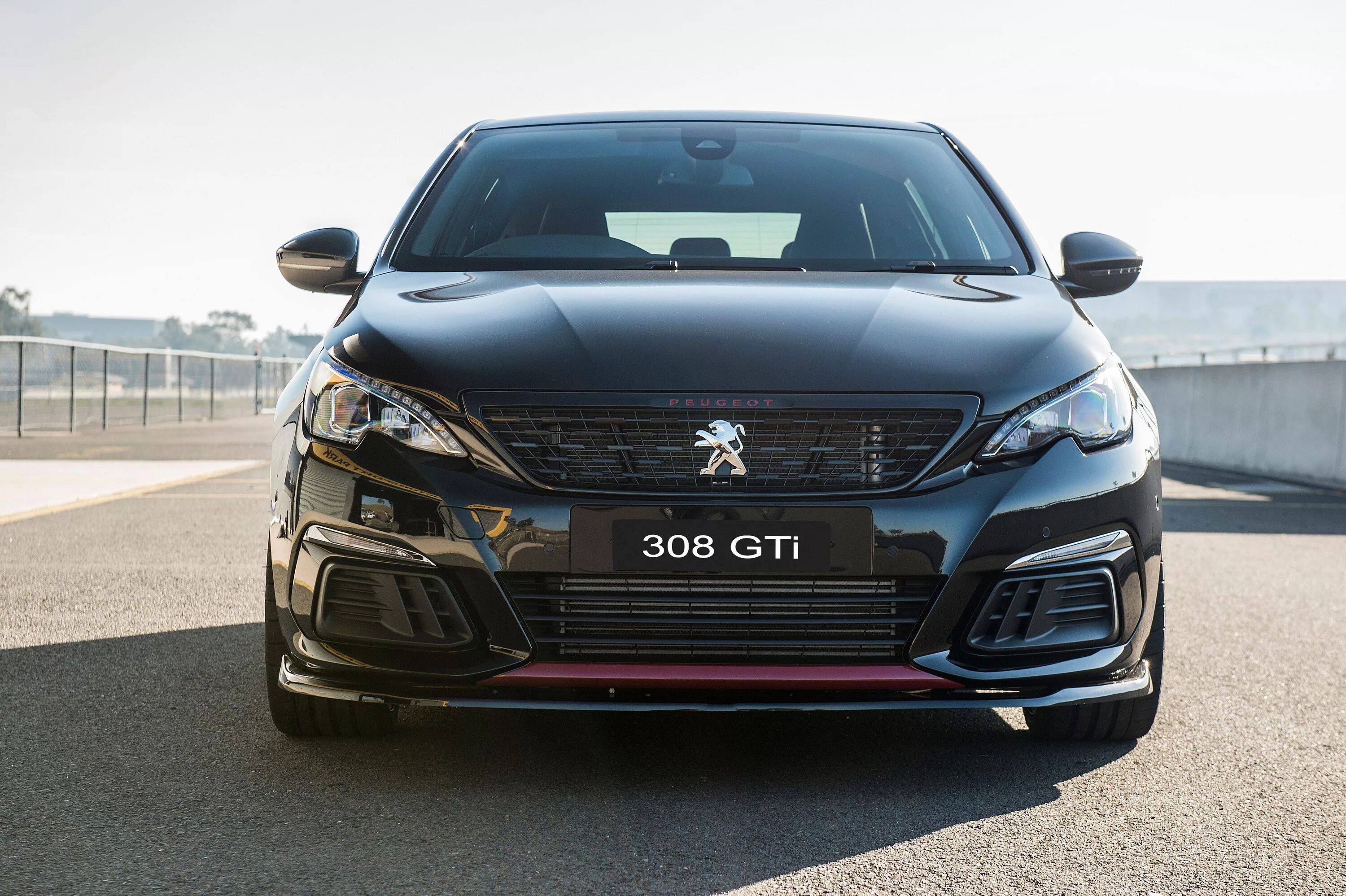 Peugeot 308 GTI. Peugeot 308 2019. Пежо 308 спорт. Пежо 308 ГТИ. Купить пежо 2019 года