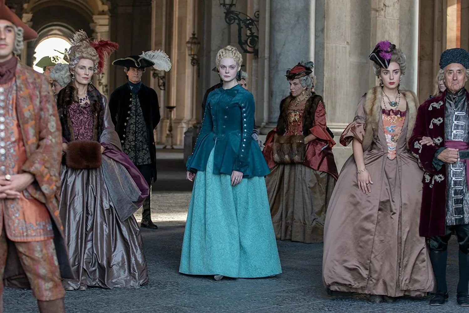Великая дата выхода серий. Екатерина великая сериал 2025 с эль фаннинг. екатерина великая сериал 2025. великая сериал 2025 с эль фаннинг. сериал великая 2025 князь ростов.