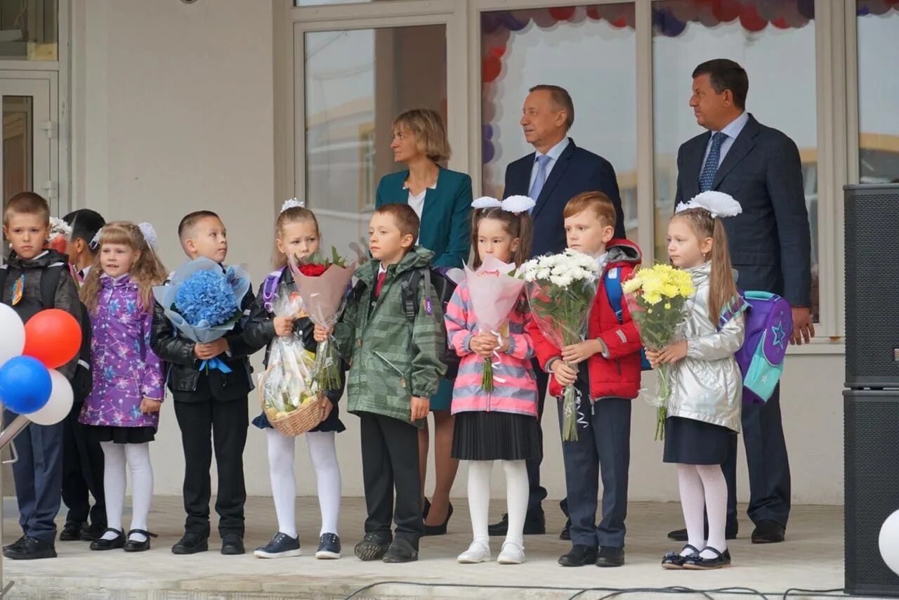 Школа 573 отзывы. 573 школа москва учителя. Школа 573 санкт-петербург. Школа номер 573 санкт-петербург. Школа 573 отзывы.