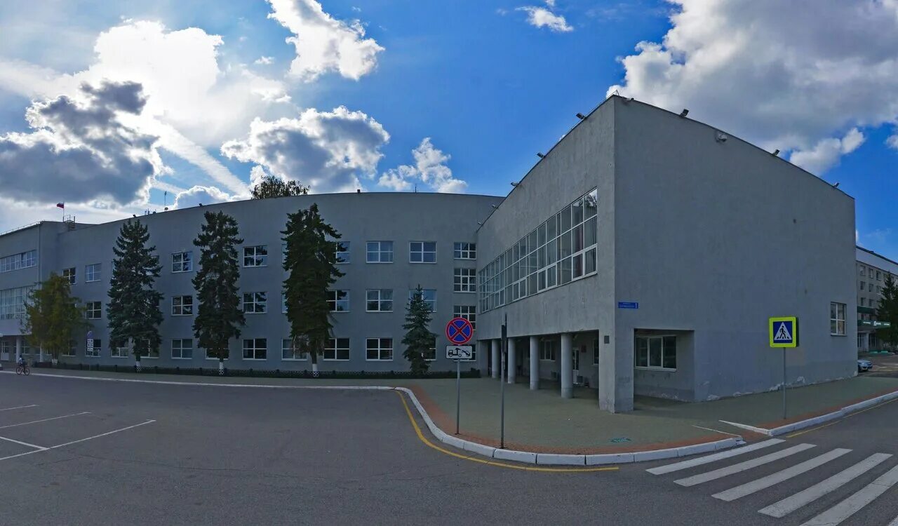 1 городская дзержинск. администрация города дзержинска. городская дума дзержинска нижегородской. школа 1 дзержинск. дзержинска фото здания.