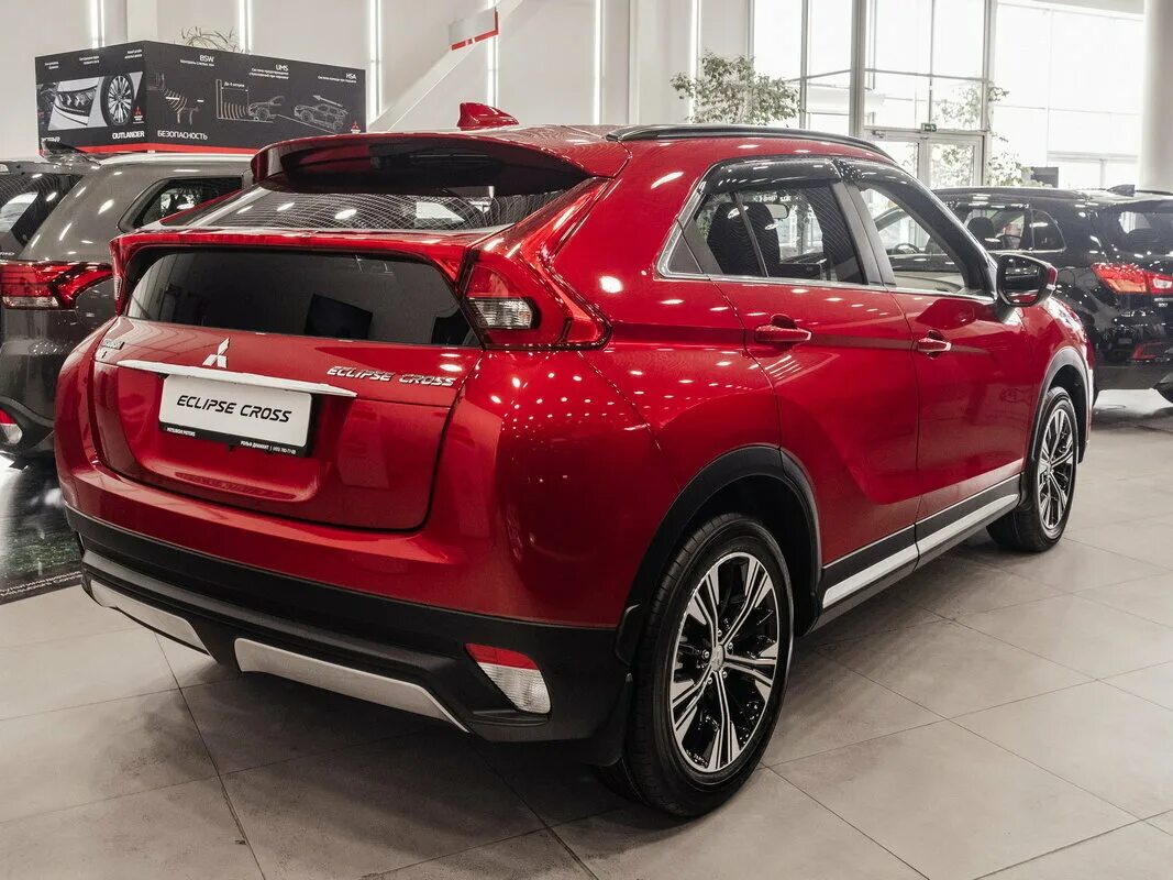 Купить новую мм. Mitsubishi Эклипс кросс. Mitsubishi Eclipse Cross 2021 Рестайлинг. Mitsubishi Eclipse Cross красный. Mitsubishi Eclipse Cross 2019 красная.