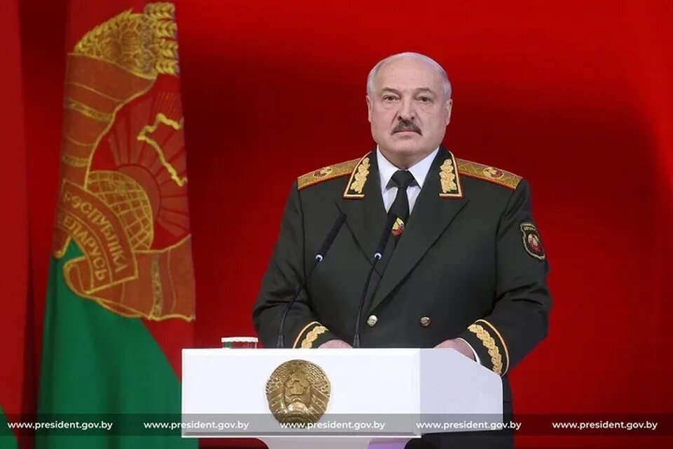 Какую награду получил лукашенко. Белорусские войска 2025 лукашенко. лукашенко в военной форме.