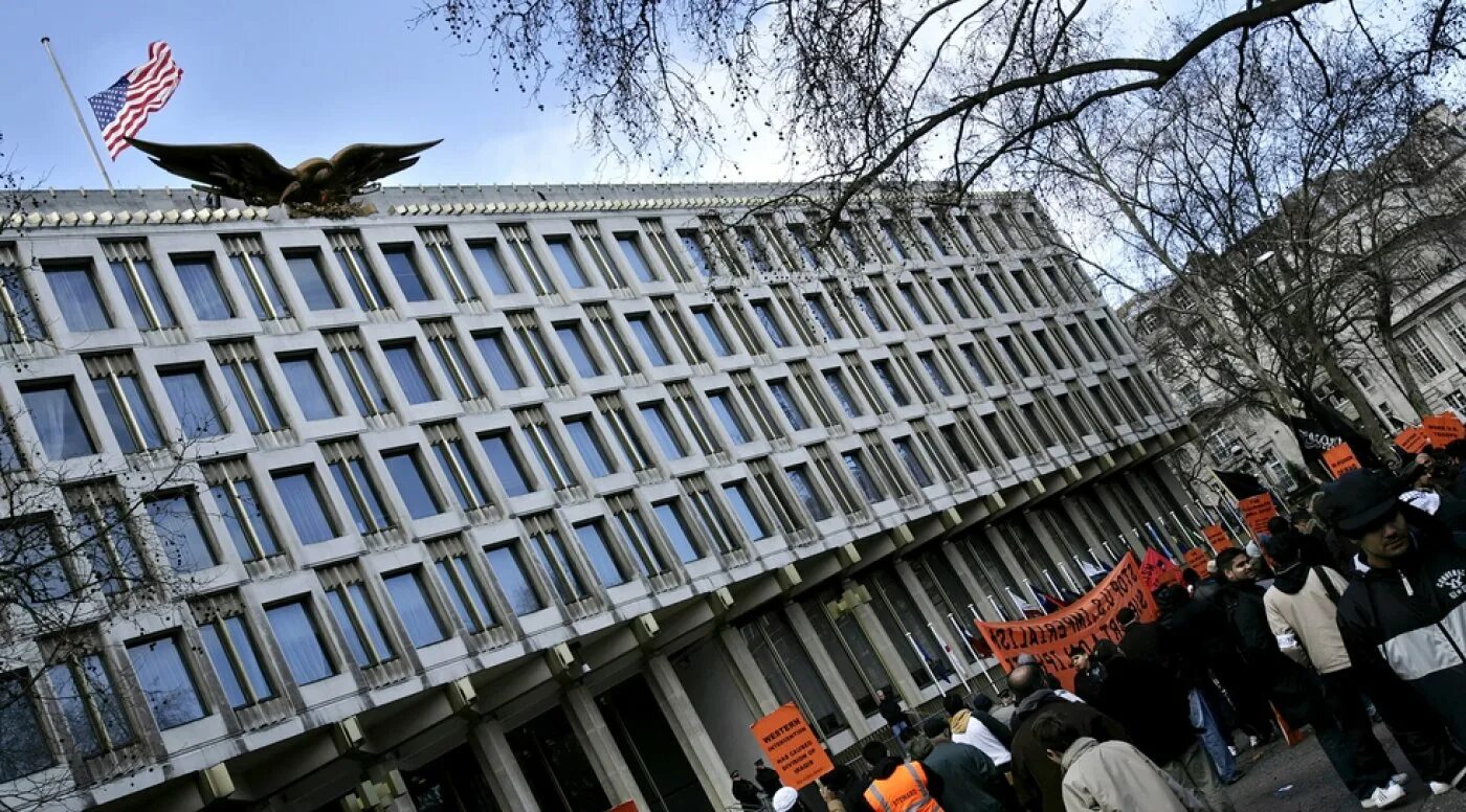Посольство США, Лондон, Великобритания, 1960. Здание американского посольства в Лондоне. Посольство США В Лондоне. Старое американское посольство в Москве. Посольство сша и британии