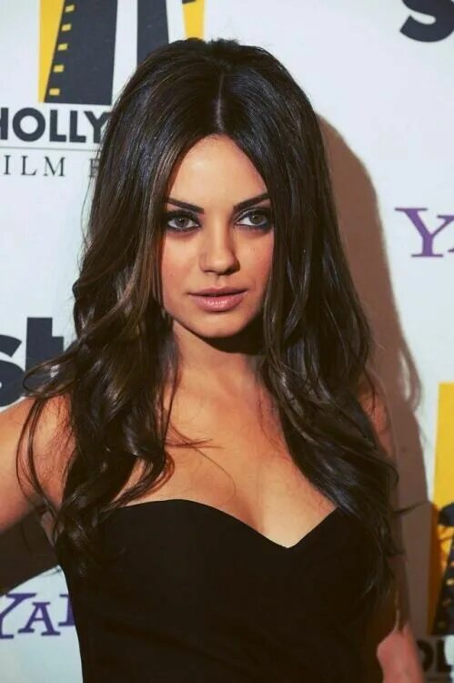 big lashes, winged liner makeup megan fox Megan fox hair, Megan fox photos, Mega