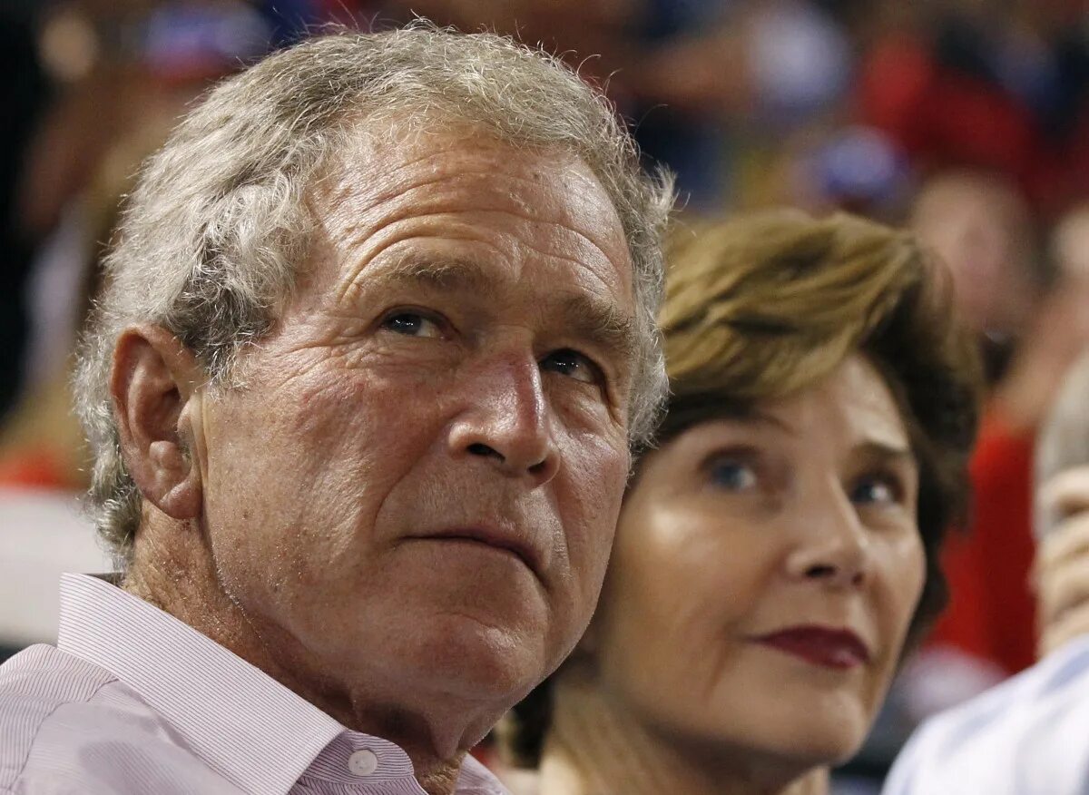 Джордж Буш младший с женой. Дети Джорджа Буша. Джордж Буш младший с семьей.